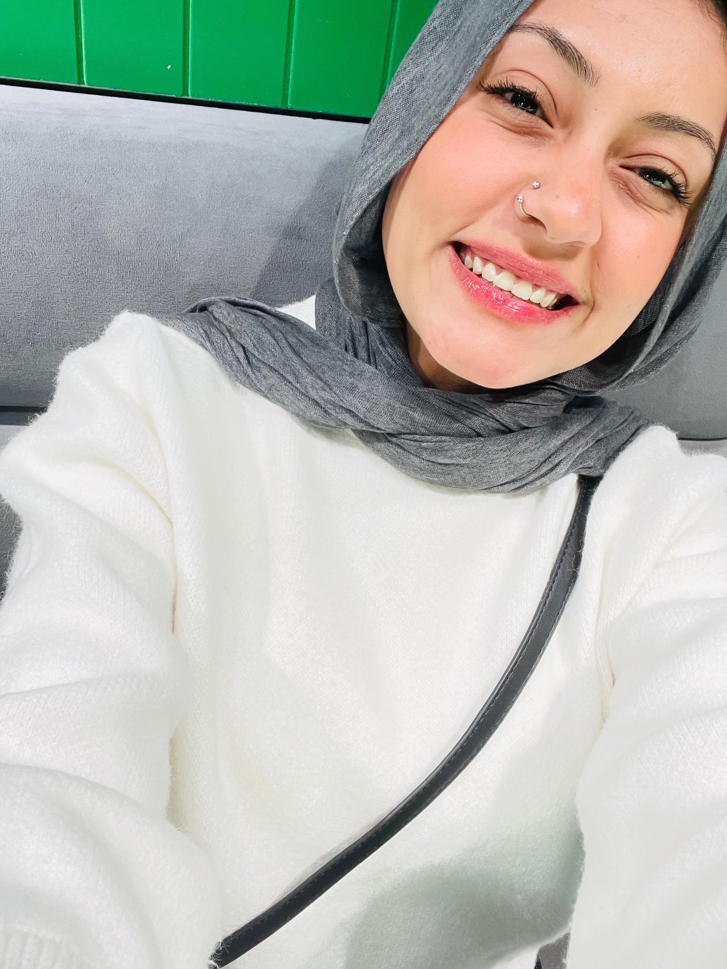 Thailandy Ruffled dark gray scarf