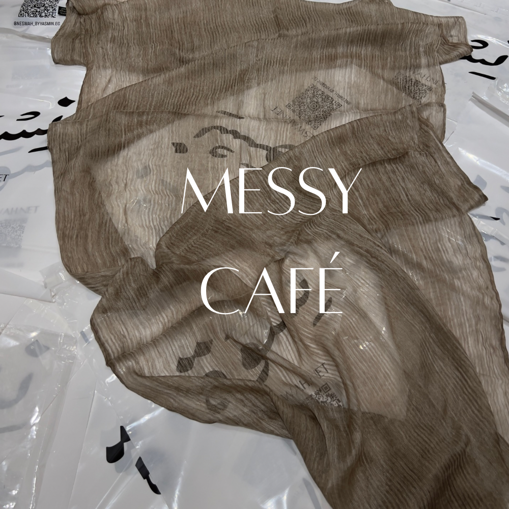 Messy chiffon cafe