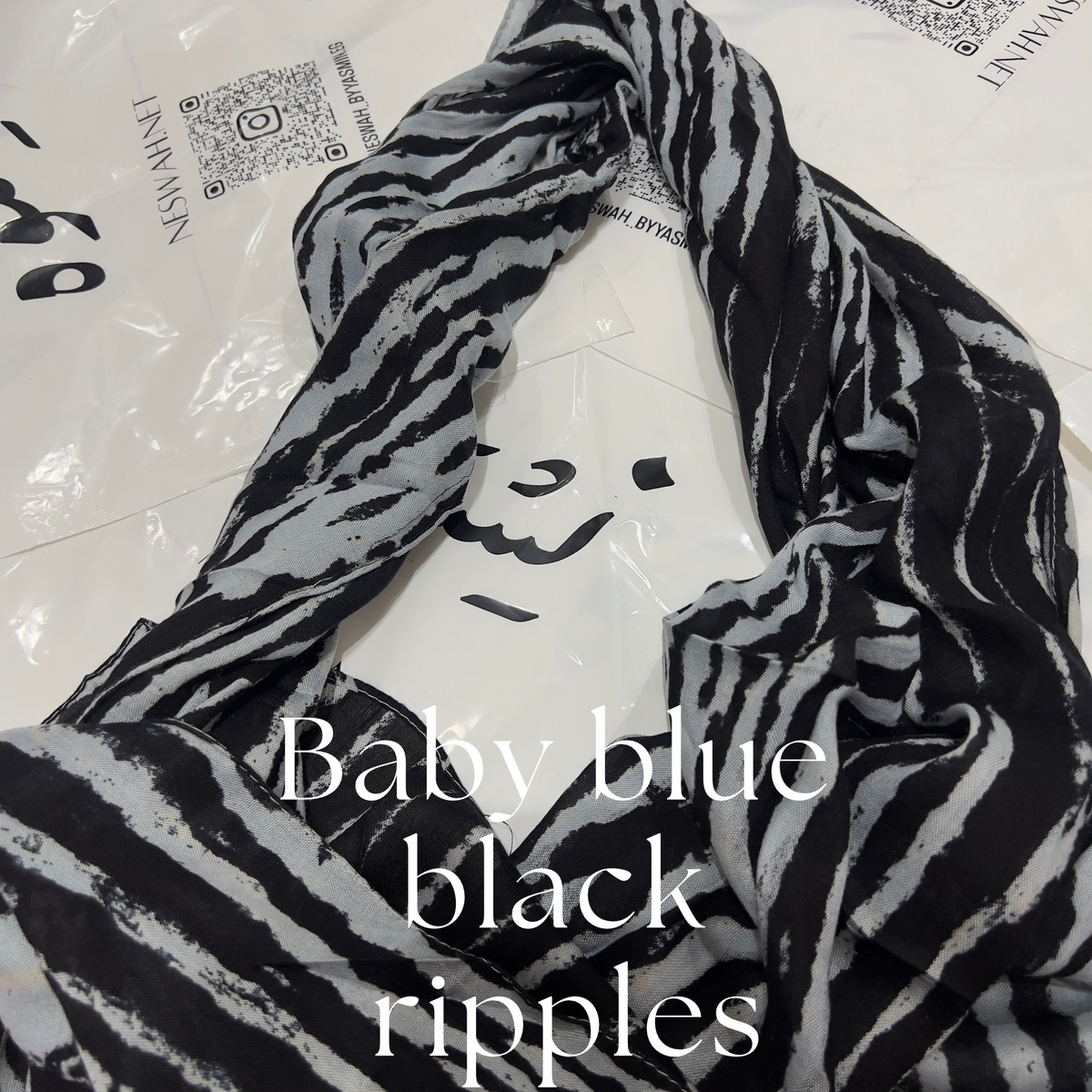 Baby blue x black ripples