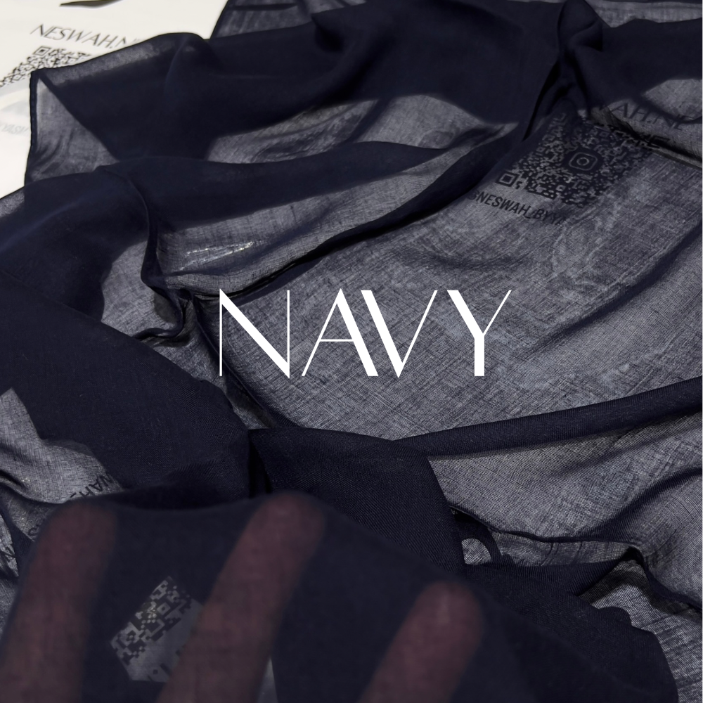 Kuwaiti Lady Mirror - Navy