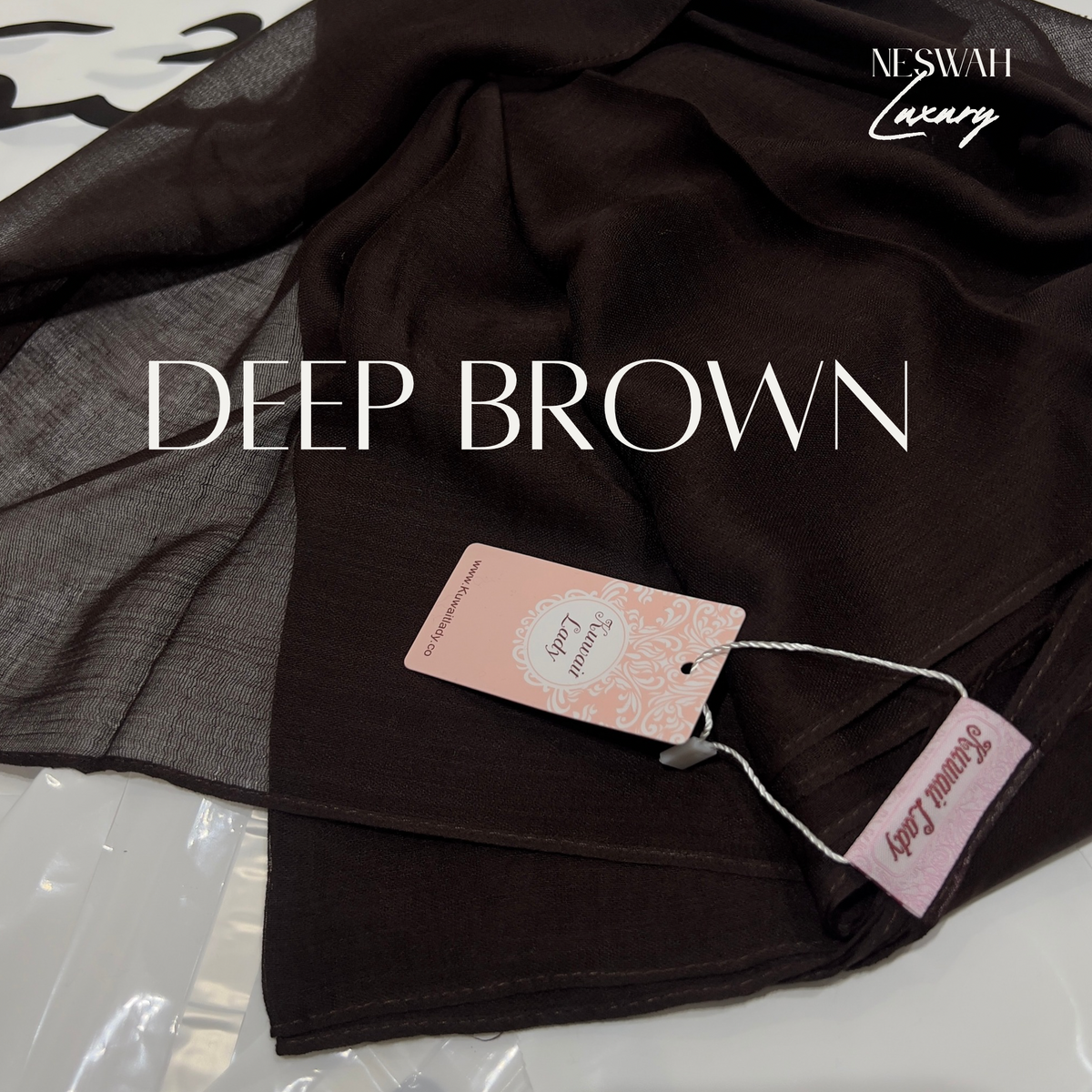 Kuwait lady deep brown linen