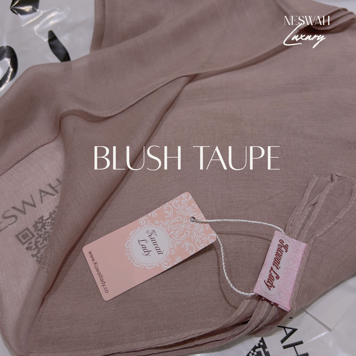 Kuwait lady Blush Taupe linen