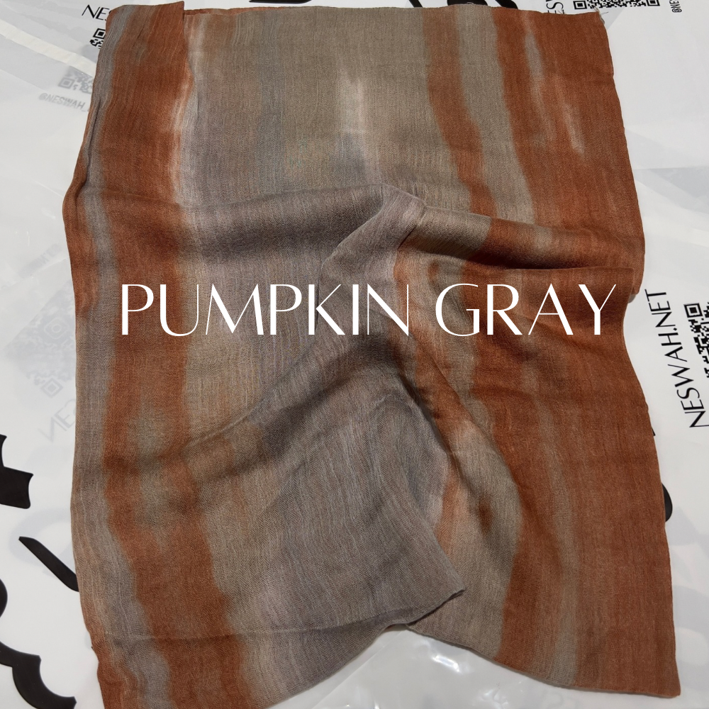Ruffled Thailandy-pumpkin gray