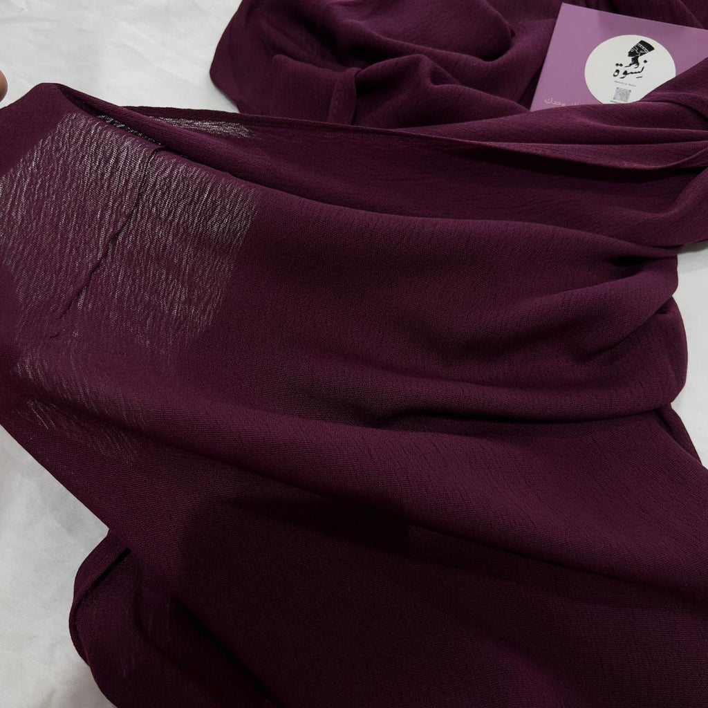 Burgundy Sponge Model Scarf